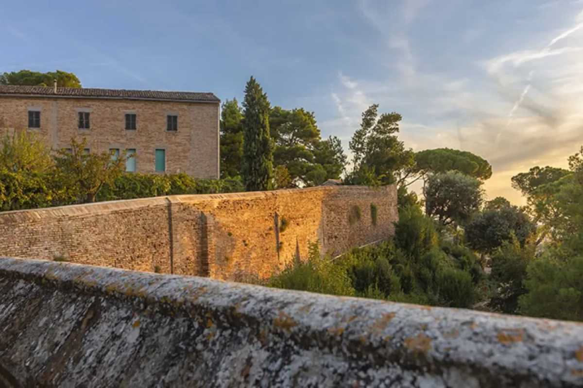 Case di pietra nel Salento: il restauro che riporta in vita le mura antiche