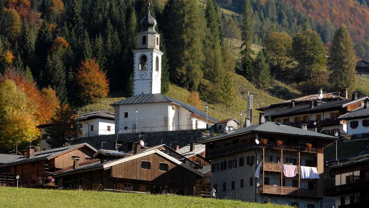 Baite alpine del Sudtirolo: i tetti di legno che raccontano storia